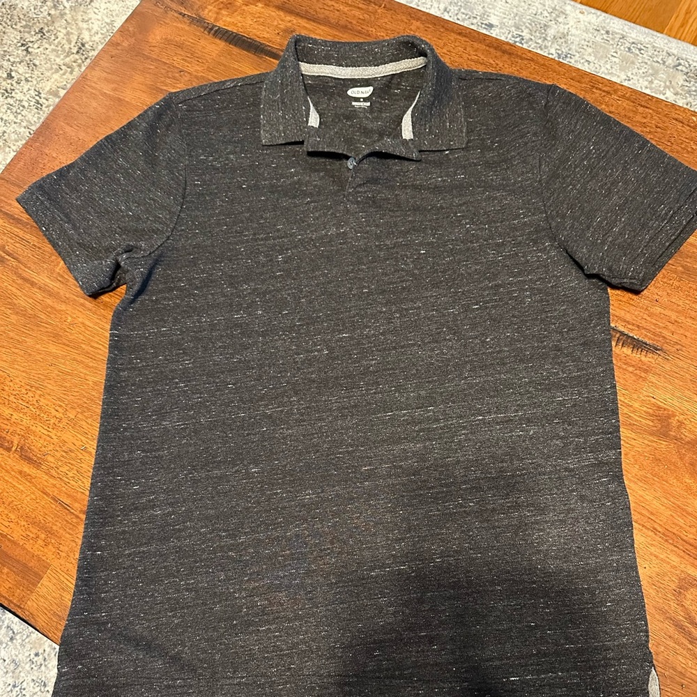 Old Navy Men’s heathered Polo shirt - Picture 2 of 4